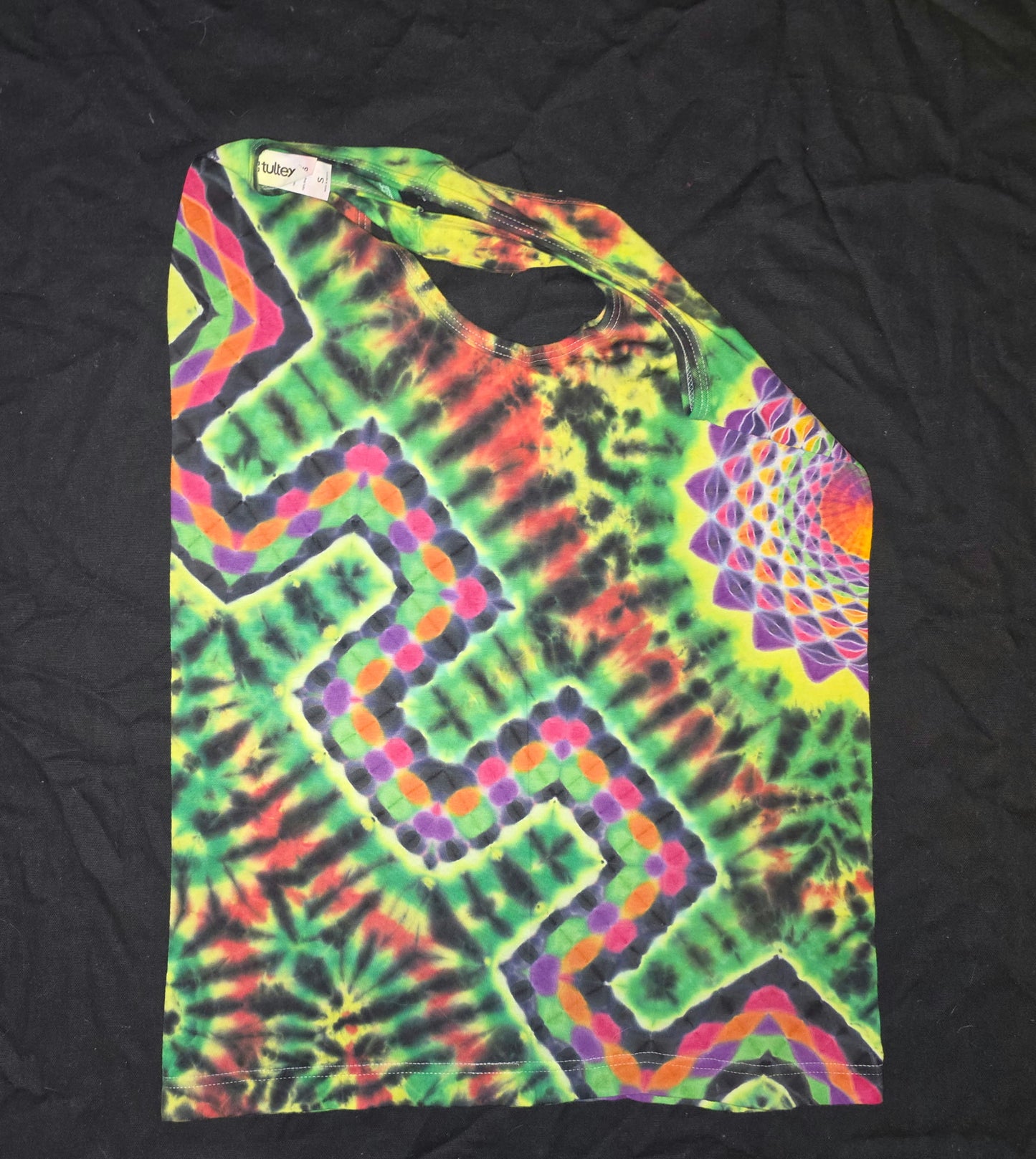 Small Mandala with Wrap-Around Design