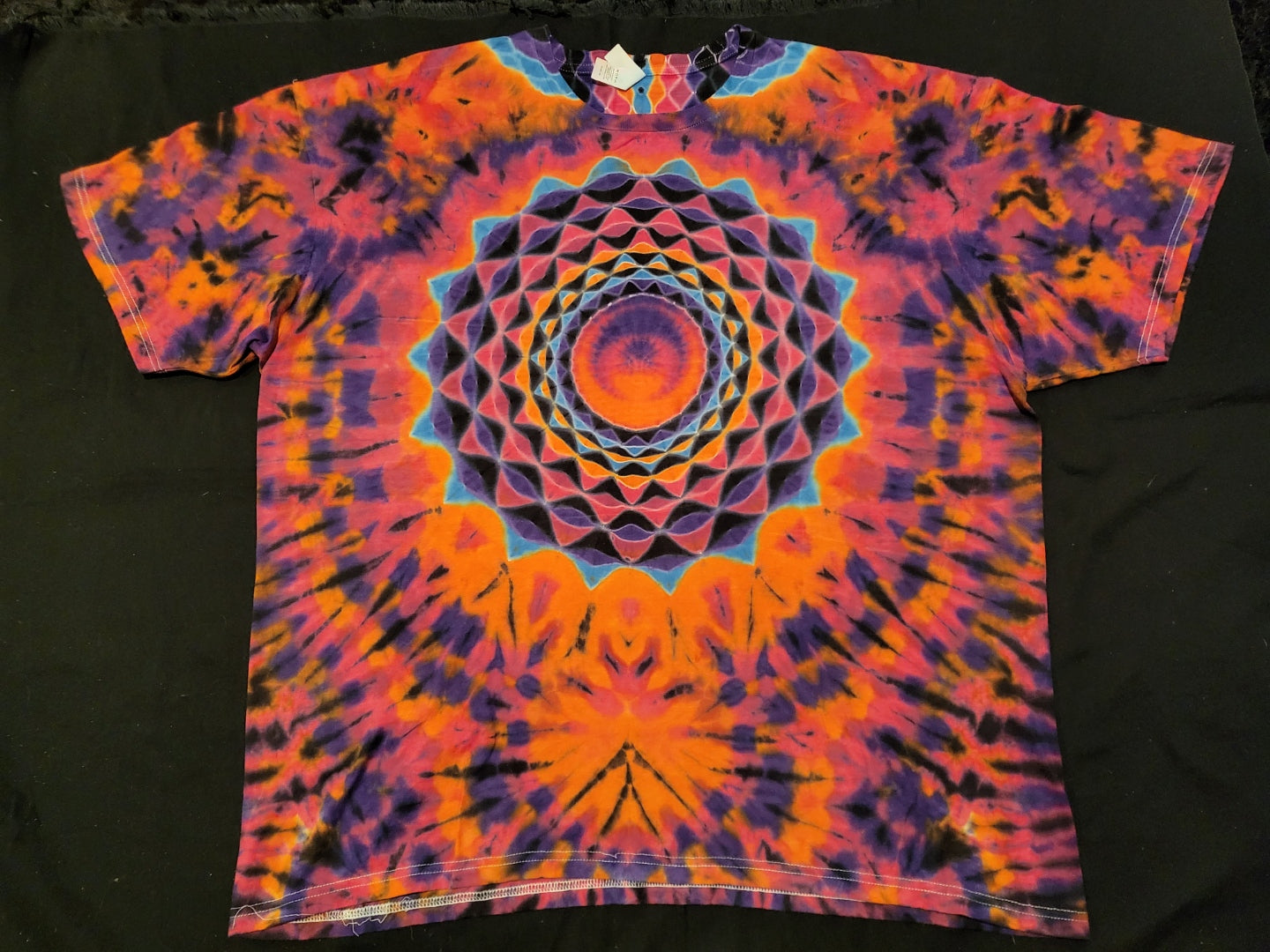 2XL Mandala & Geometric Design On Back