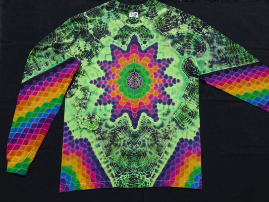 Large Long Sleeve 12 Point Star with Rainbow Honeycomb Back