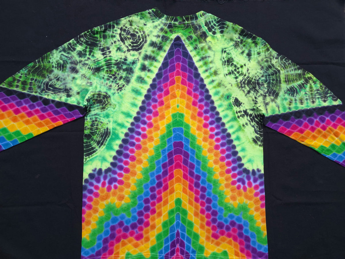 Large Long Sleeve 12 Point Star with Rainbow Honeycomb Back